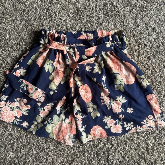 SHEIN Floral Print High Waist Shorts - Picture 1 of 5